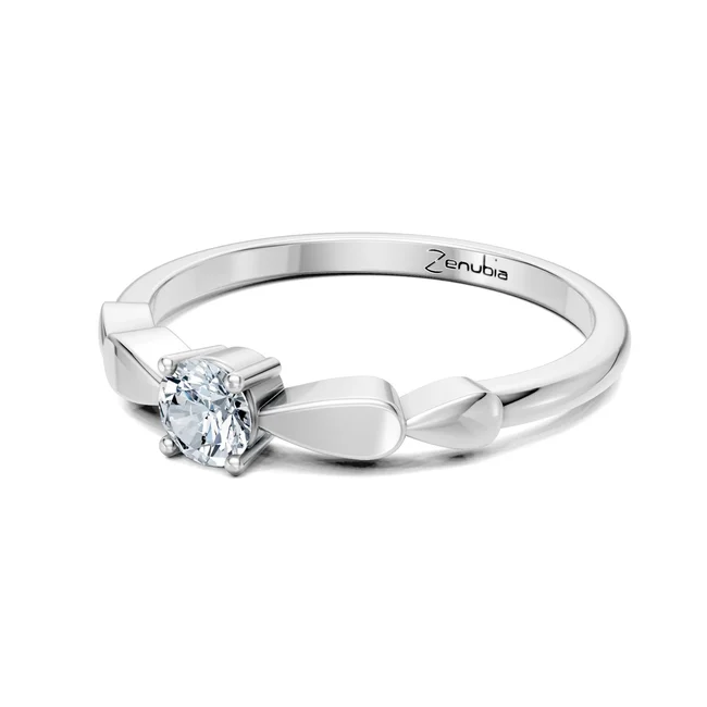 Zenubia_Schmuck_Winterthur_Verlobungsring_LATOYA_side_Weissgold
