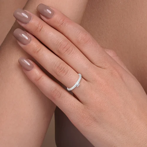 Zenubia_Schmuck_Winterthur_Zürich_Verlobungsring_Loana-WG-1