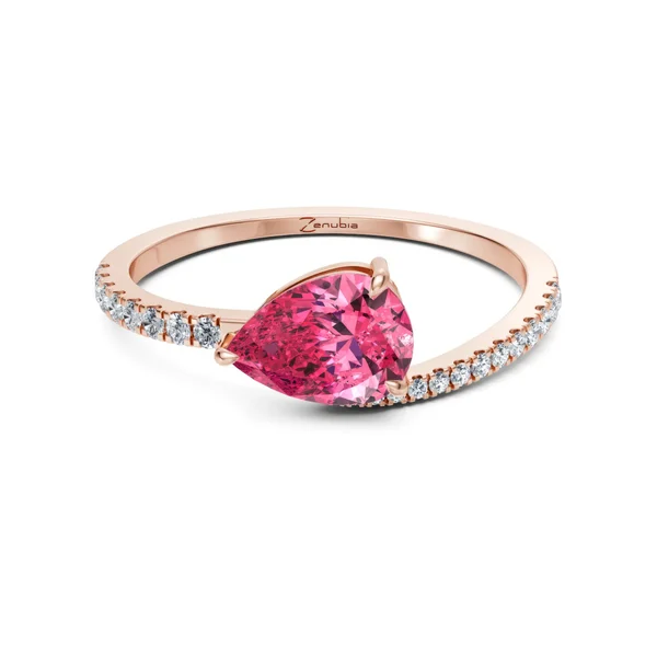 Zenubia_Schmuck_Winterthur_Verlobungsring_CLARA_front_0003
