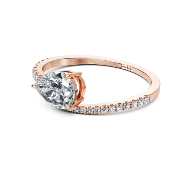 Zenubia_Schmuck_Winterthur_Verlobungsring_CLARA_side__0003