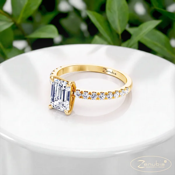 Alona-LD_podium_Zenubia_Schmuck_Winterthur_Verlobungsring_Alona_podium_0017