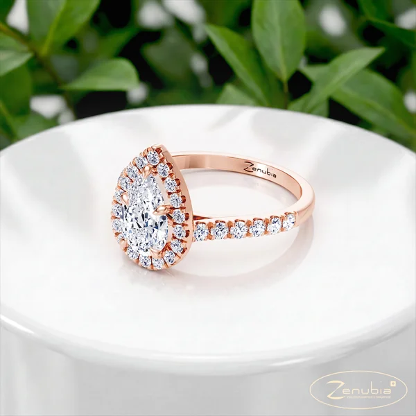 Ariana_podium_Zenubia_Schmuck_Winterthur_Verlobungsring_Ariana_podium_0027-1